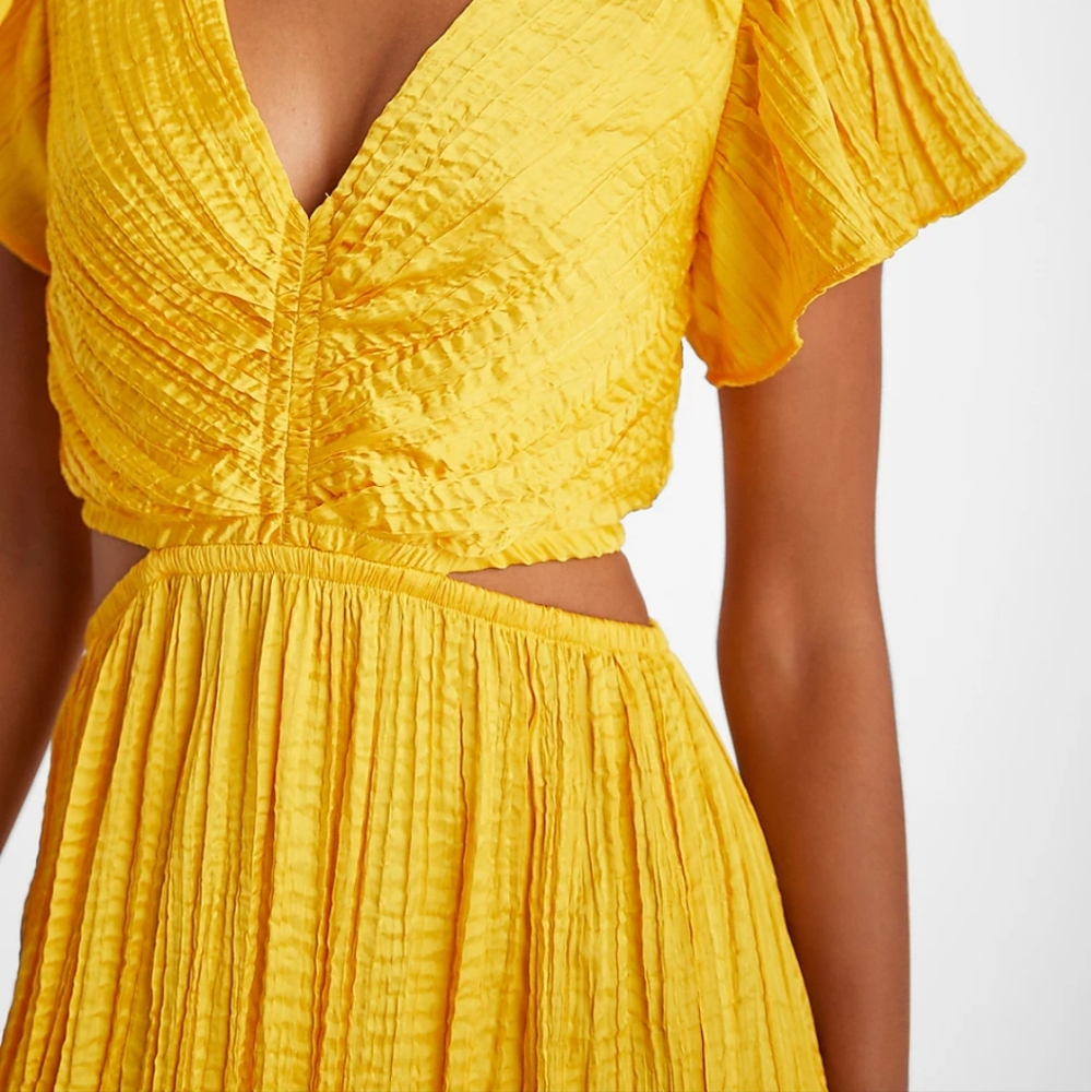 Express Satin V-Neck Flutter Sleeve Pleated Cutout Midi Dress. - Picture 2 of 16